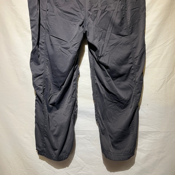 THE NORTH FACE  Ladies Capri pants Size XL - Picture 2 of 5